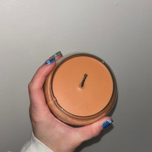 Adorable Cat Figurine with candle - Picture 8 of 8